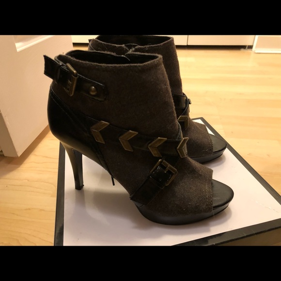 Nine West bootie - Picture 4 of 6